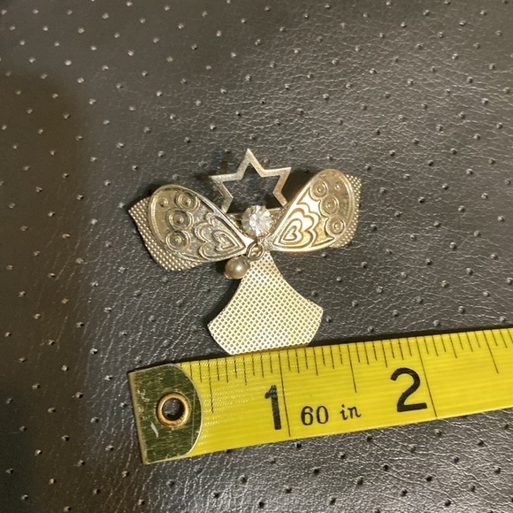 Vintage Angle Star of David brooch lapel pin with center rhinestone - Picture 4 of 4